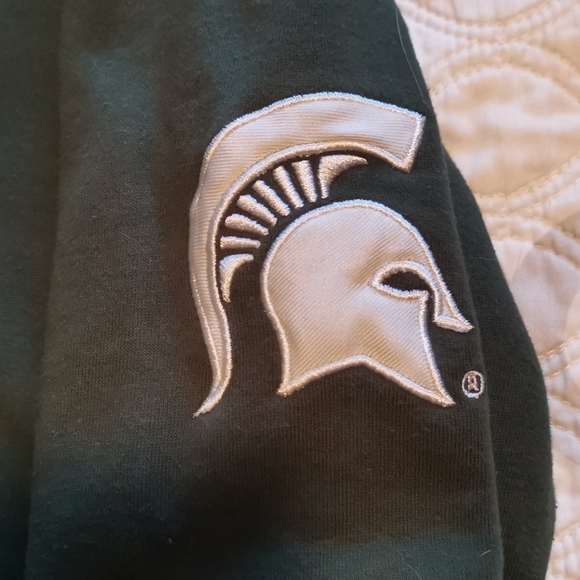 Michigan State Spartans Hoodie - Picture 4 of 5